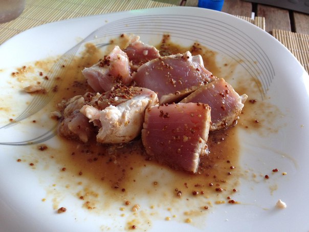 Тунец в соевом соусе с семенами чиа