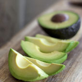 Авокадо источник здоровых жиров снижает холостерин