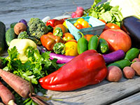 Употребление органических продуктов помогает очистке печени