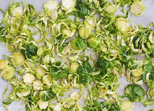 Приготовление чипсов с брюссельской капустой